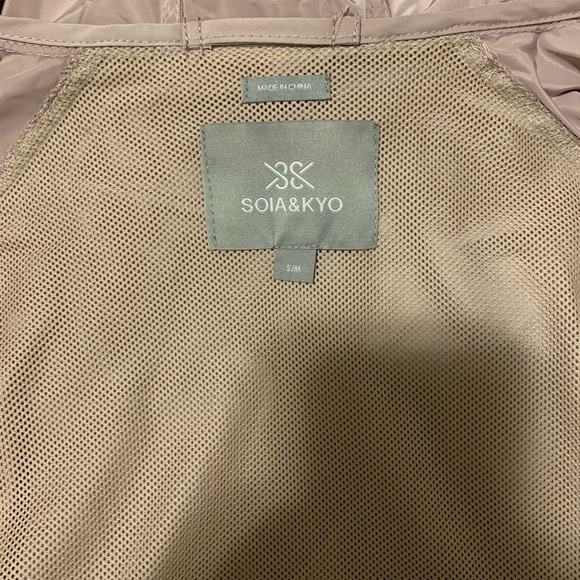 Light rain jacket - Picture 7 of 7